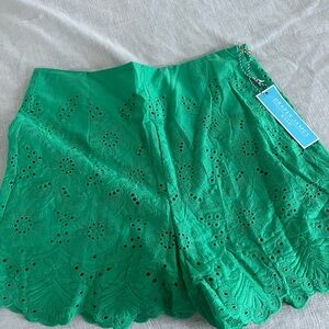 Draper James Embroidered Shorts Sz 6